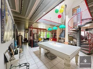  Maison � vendre 8 pi�ces 308 m�