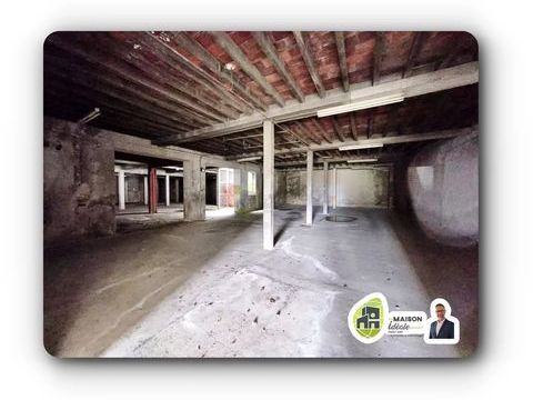 Entrep&ocirc;t industriel de pr&egrave;s de 2000 m&sup2; &agrave; r&eacute;nover  Emplacement pr 390000 18100 Vierzon