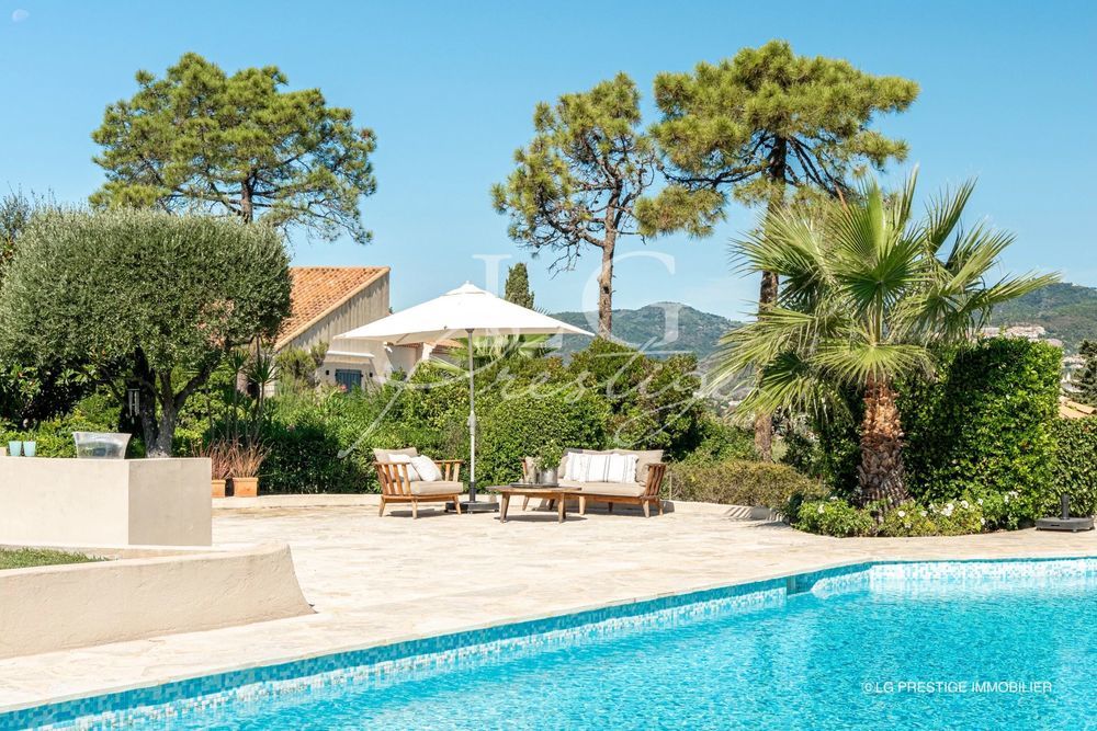 � vendre  Villa Mandelieu-la-Napoule (06210)