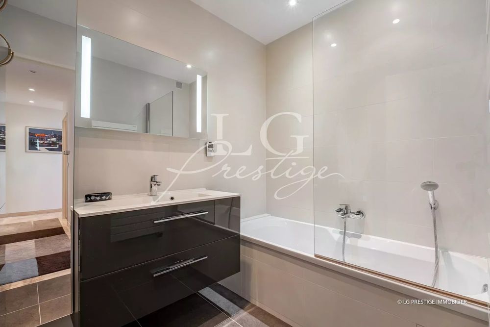 � vendre  Appartement Mandelieu-la-Napoule (06210)