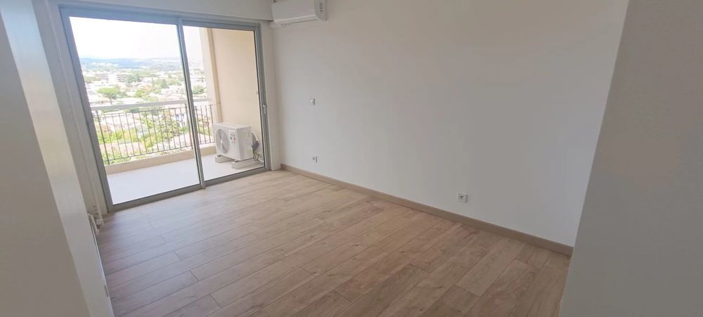 � vendre  Appartement Mandelieu-la-Napoule (06210)