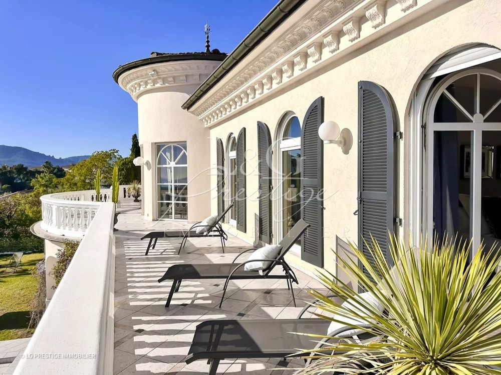 � vendre  Maison Mandelieu-la-Napoule (06210)