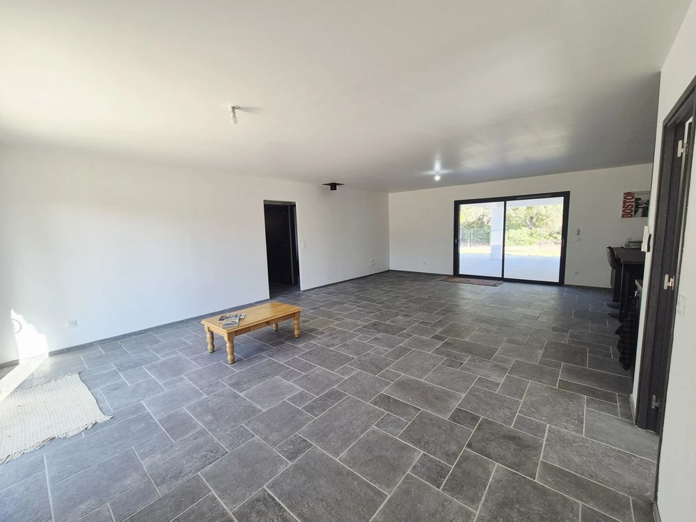 � vendre  Maison Le Cannet-des-Maures (83340)