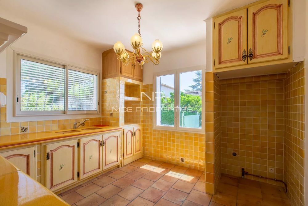 � vendre  Maison Saint-Paul-de-Vence (06570)