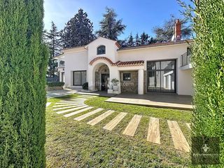  Maison � vendre 8 pi�ces 270 m�