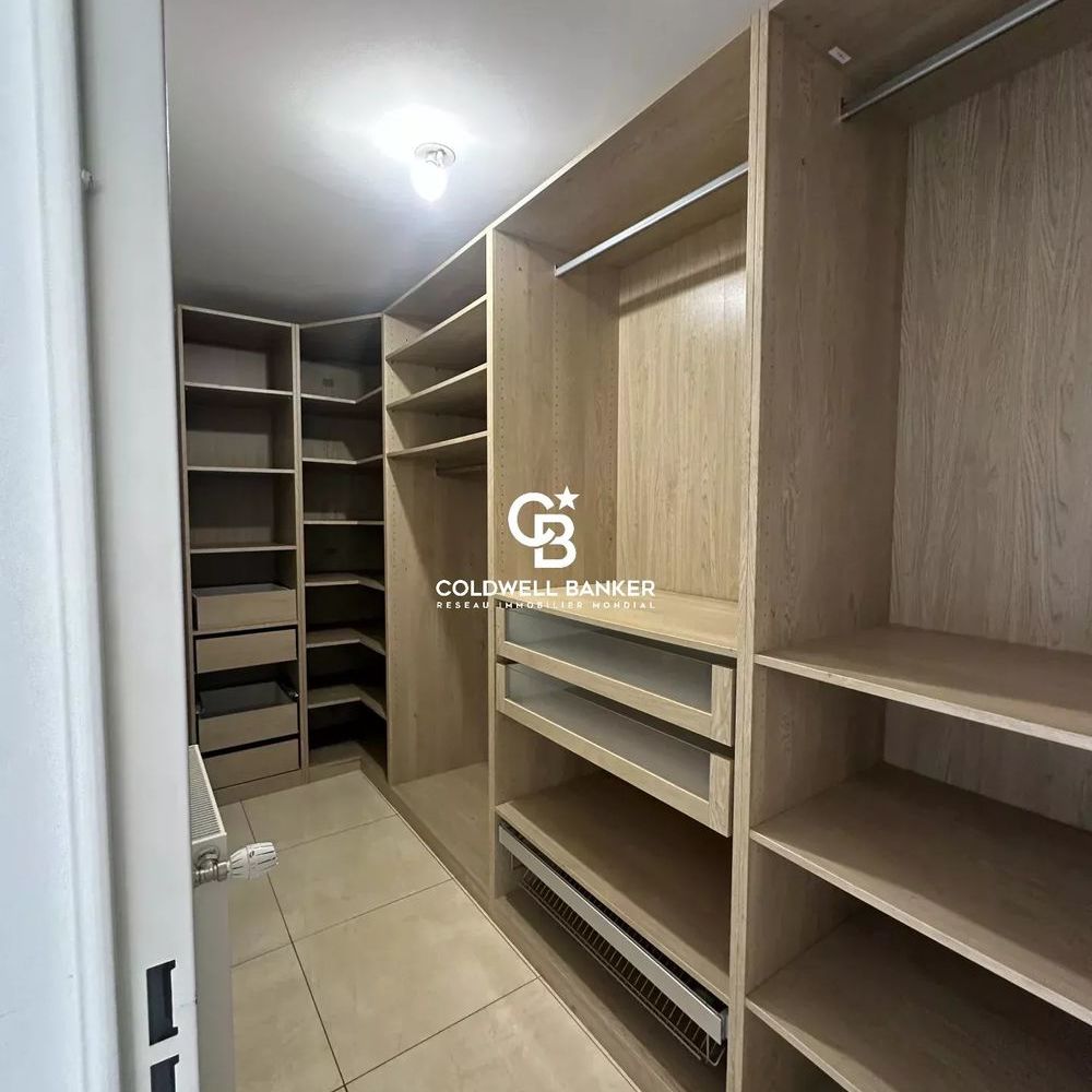 � vendre  Appartement Cagnes-sur-Mer (06800)