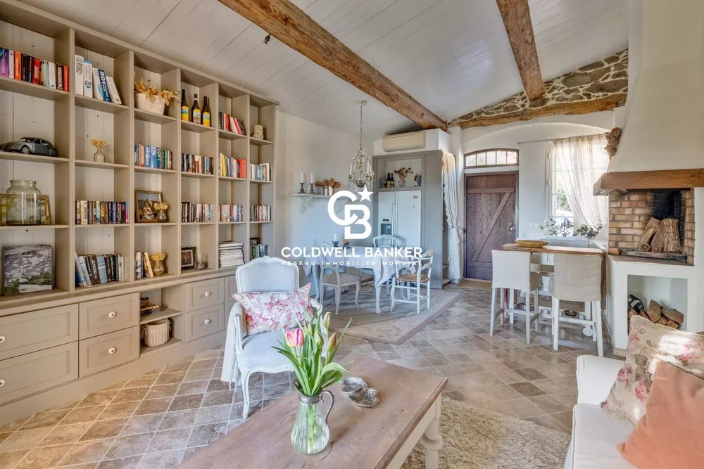 � vendre  Villa Bormes-les-Mimosas (83230)