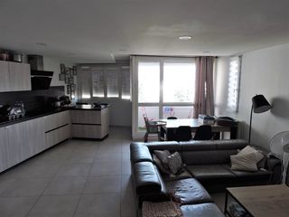  Appartement � vendre 5 pi�ces 85 m�