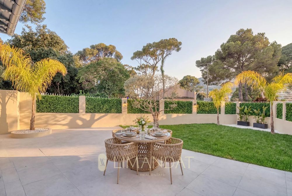 � vendre  Maison Roquebrune-Cap-Martin (06190)