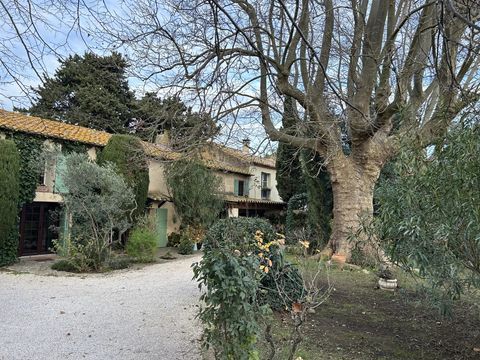  Mas Authentique en campagne Arl�sienne Maison - 8 pi�ce(s) - 207 m�