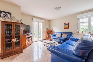  Maison � vendre 5 pi�ces 245 m�