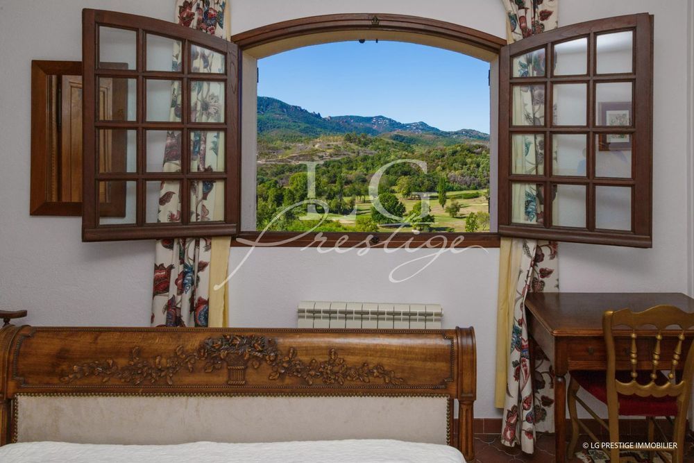 � vendre  Maison Mandelieu-la-Napoule (06210)