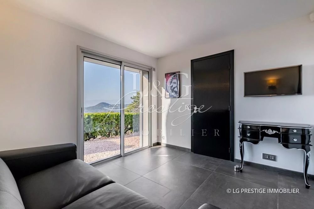 � vendre  Villa Mandelieu-la-Napoule (06210)