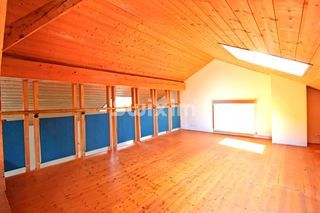  Maison � vendre 9 pi�ces 245 m�