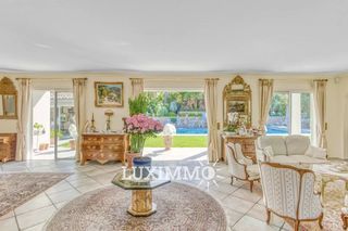  Villa � vendre 8 pi�ces 300 m�