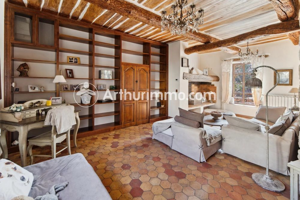 � vendre  Villa Le Cannet-des-Maures (83340)