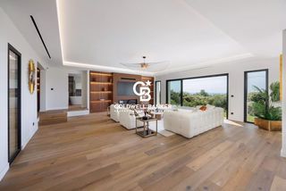  Maison � vendre 8 pi�ces 400 m�