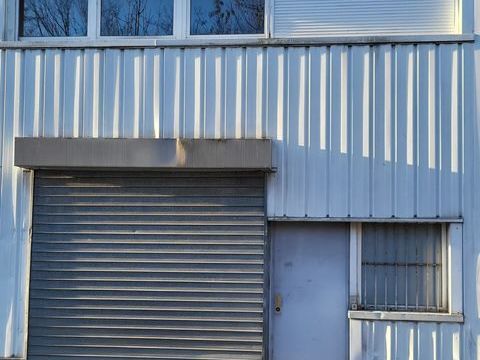 lOCAL PROFESSIONNEL ET BUREAUX 198000 38360 Sassenage