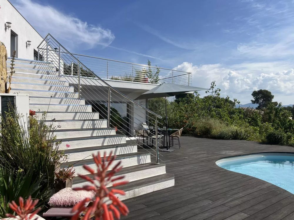 � vendre  Villa Cagnes-sur-Mer (06800)