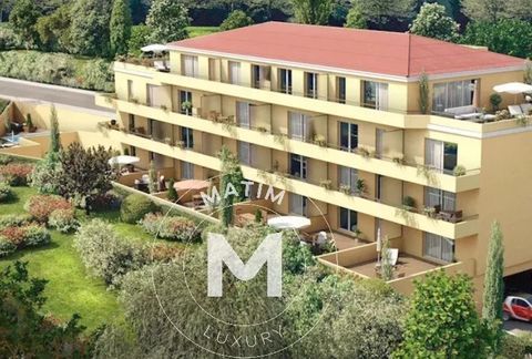   LA BOETIE Appartement - 3 pi�ce(s) - 74 m�