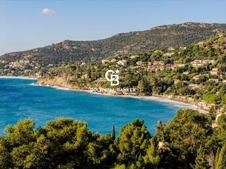  Maison � vendre 5 pi�ces 218 m�