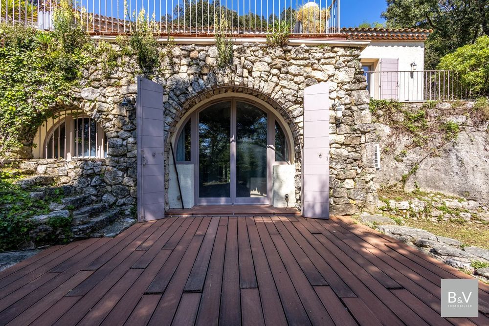 � vendre  Maison Tourrettes-sur-Loup (06140)