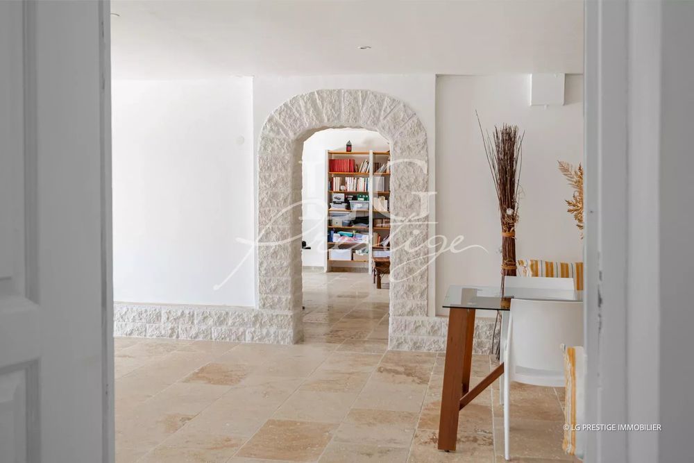 � vendre  Maison Saint-Paul-en-For�t (83440)