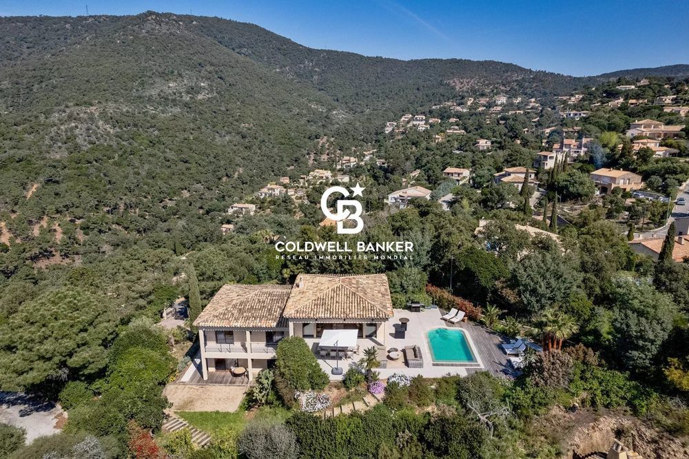 � vendre  Maison Rayol-Canadel-sur-Mer (83820)