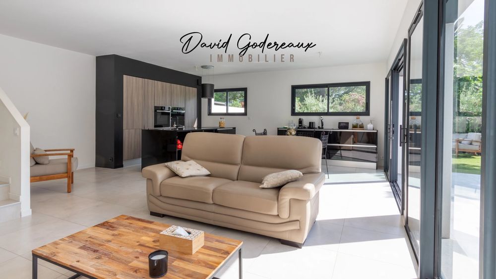 � vendre  Maison Saint-Rapha�l (83700)