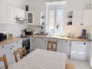  Maison � vendre 8 pi�ces 180 m�