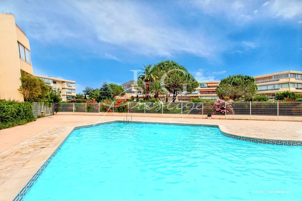 � vendre  Appartement Mandelieu-la-Napoule (06210)