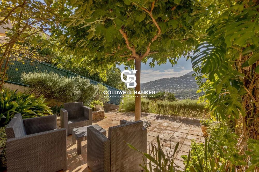 � vendre  Maison Cavalaire-sur-Mer (83240)