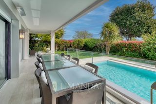  Appartement � vendre 10 pi�ces 445 m�