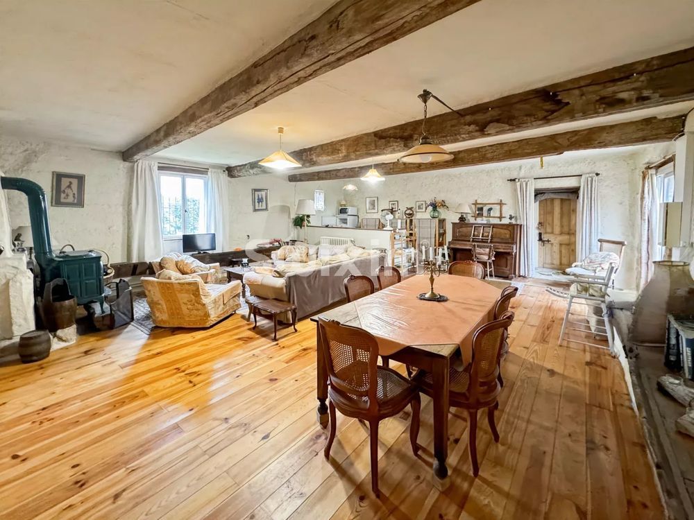 � vendre  Maison Sauzet (26740)