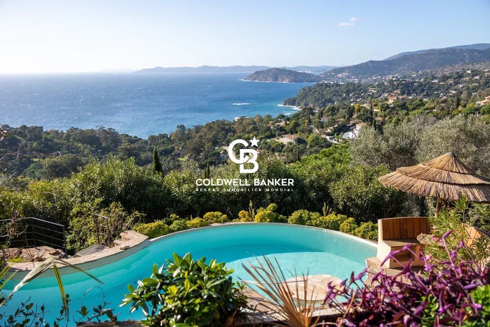 � vendre  Maison Rayol-Canadel-sur-Mer (83820)