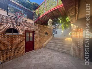  H�tel Particulier � vendre 10 pi�ces 255 m�