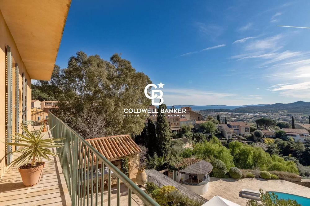 � vendre  Villa Bormes-les-Mimosas (83230)