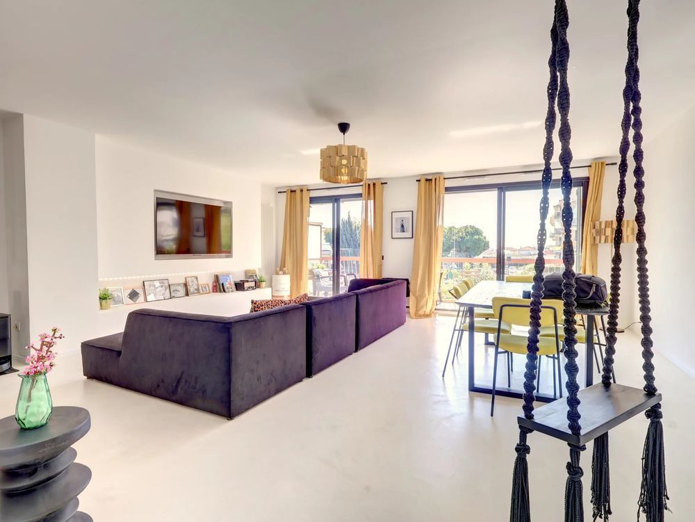 � vendre  Appartement Cagnes-sur-Mer (06800)