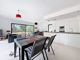  Villa � vendre 4 pi�ces 128 m�