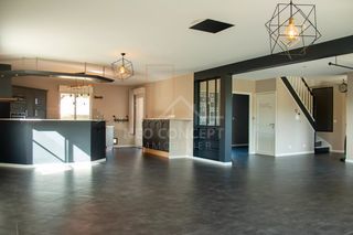  Maison � vendre 6 pi�ces 239 m�