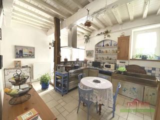  Maison � vendre 9 pi�ces 254 m�