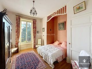  Maison � vendre 9 pi�ces 220 m�