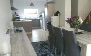  Appartement � louer 4 pi�ces 120 m�