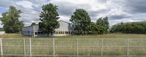 Local commercial 3600 64150 Mourenx