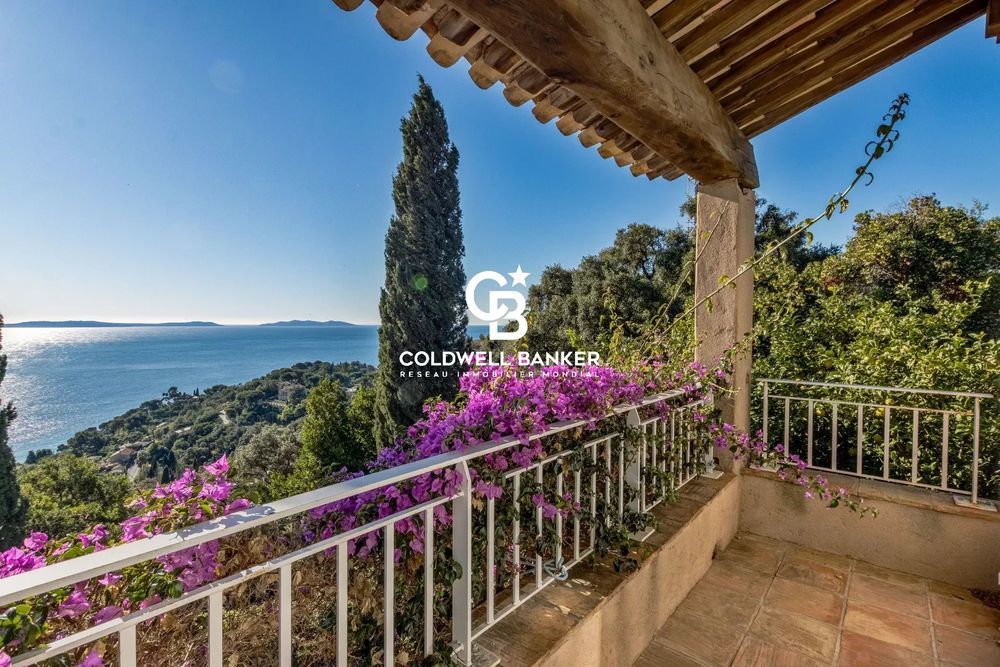 � vendre  Maison Rayol-Canadel-sur-Mer (83820)