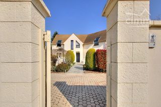  Maison � vendre 6 pi�ces 194 m�