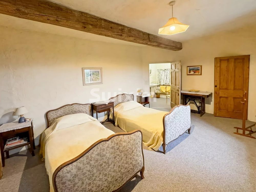 � vendre  Maison Sauzet (26740)