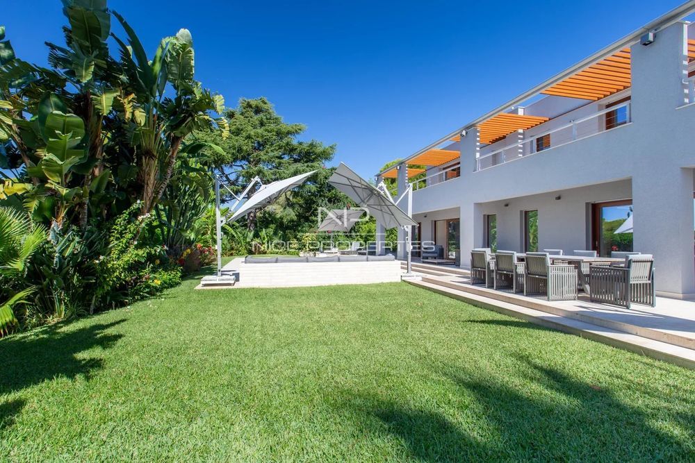 � vendre  Villa Saint-Jean-Cap-Ferrat (06230)