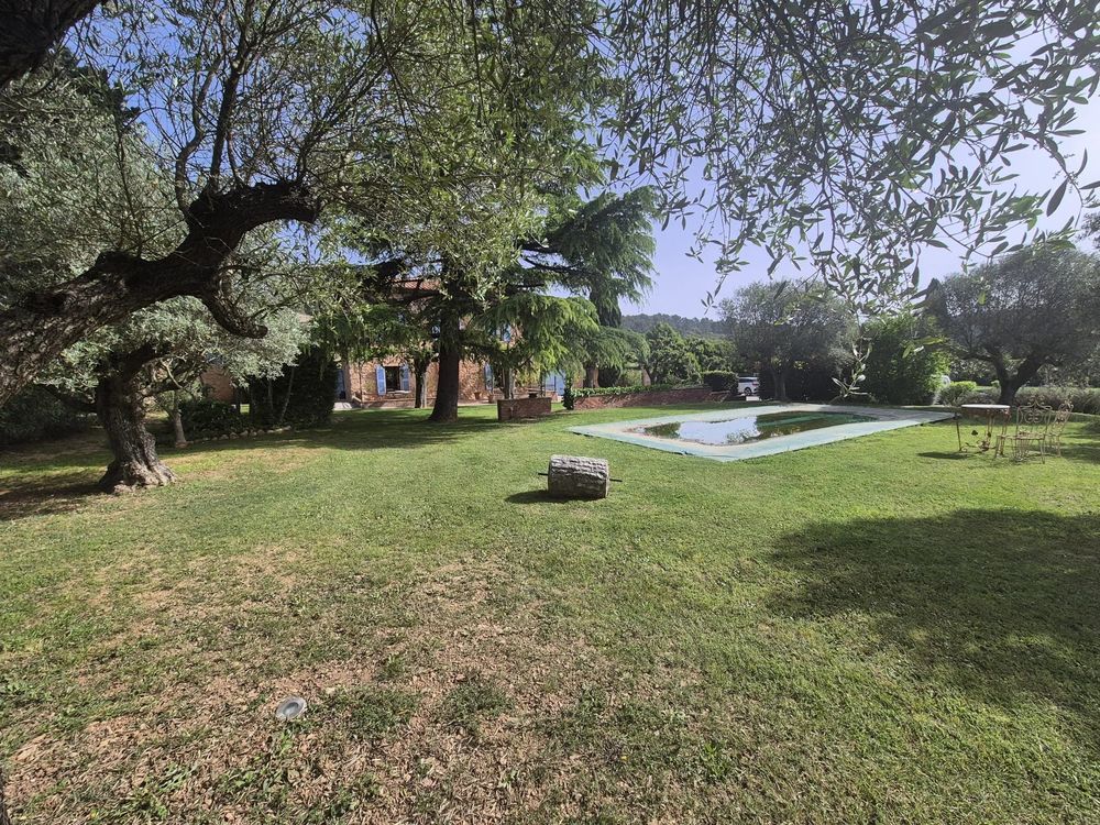 � vendre  Villa Le Cannet-des-Maures (83340)