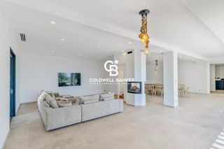  Villa � vendre 7 pi�ces 270 m�